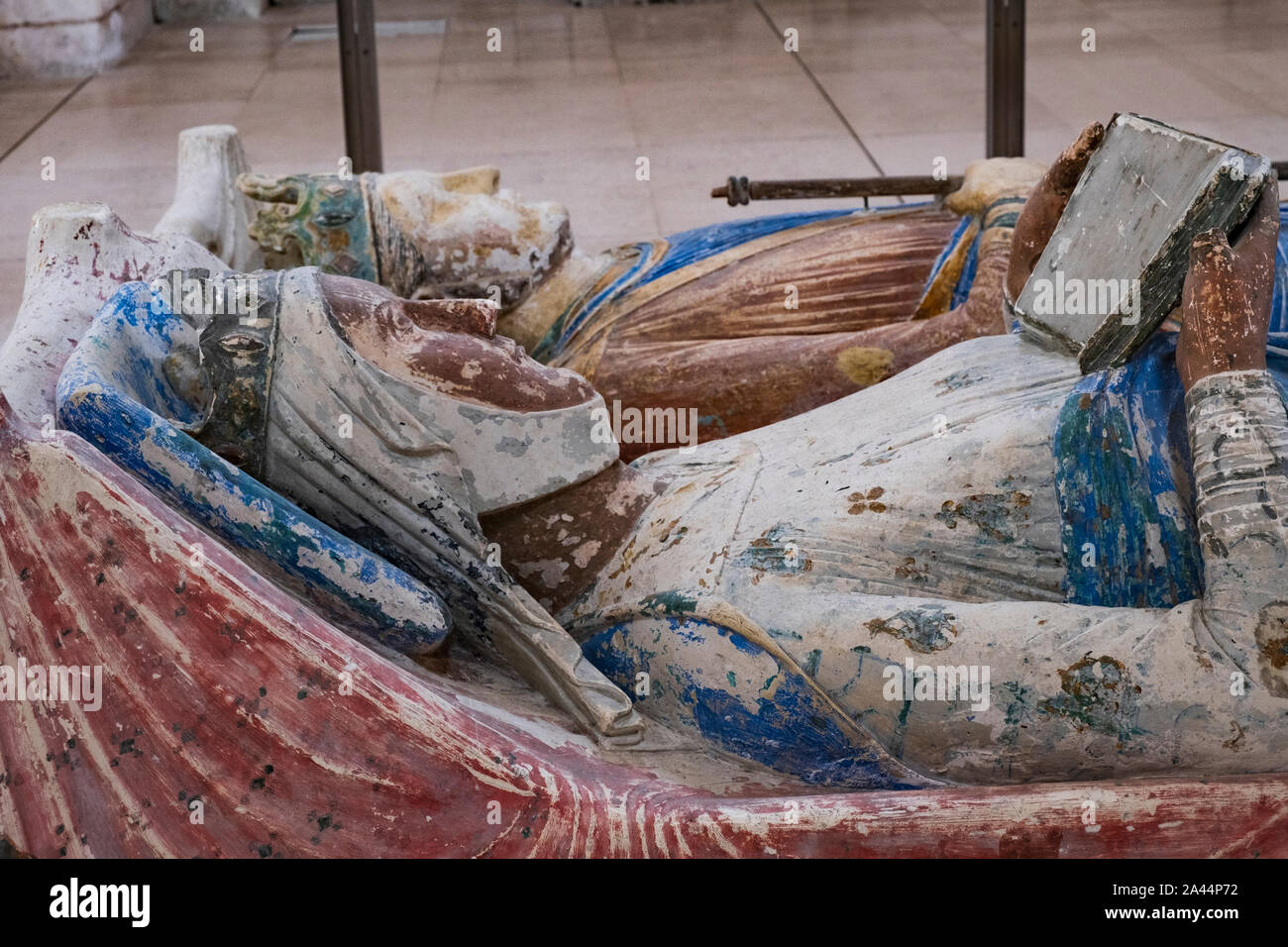 Effigie funéraire d'Aliénor d'Aquitaine et henry deuxième à Abbaye de Fontevraud, Loire, France. Elle a été enterré à l'abbaye avec d'autres rois Plantagenêt Banque D'Images