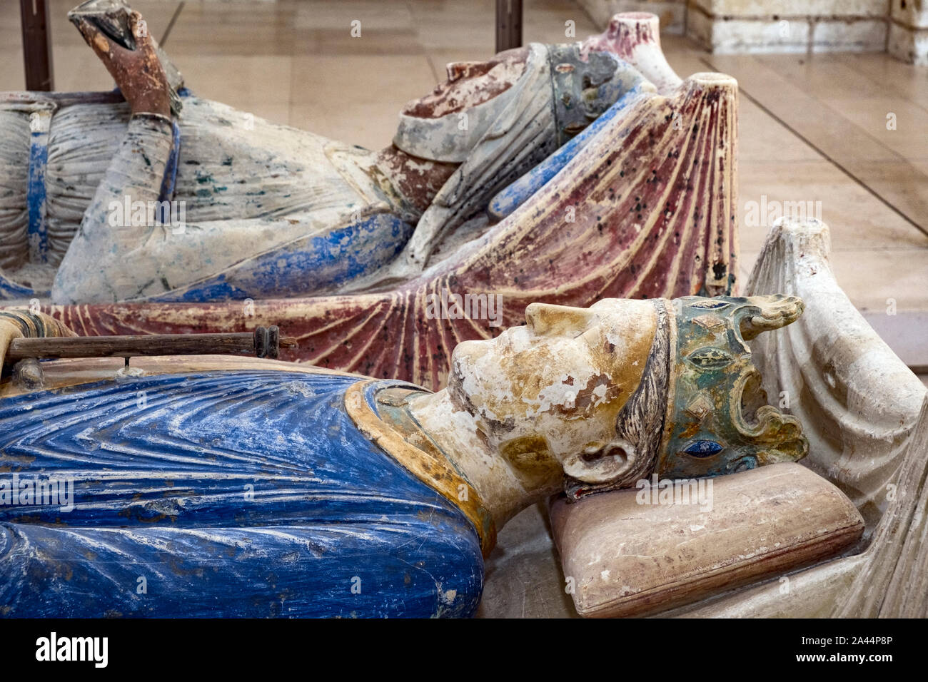 Effigie funéraire d'Henri II et d'Aliénor d'Aquitaine à L'Abbaye Royale de Fontevraud, Loire, France. Elle a été enterré à l'abbaye avec d'autres proches parents Plantagenet Banque D'Images