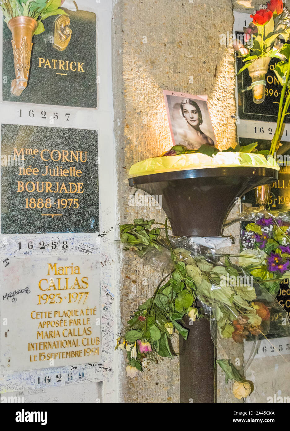 Tombe de la chanteuse Maria Callas au cimetière du Père Lachaise Banque D'Images