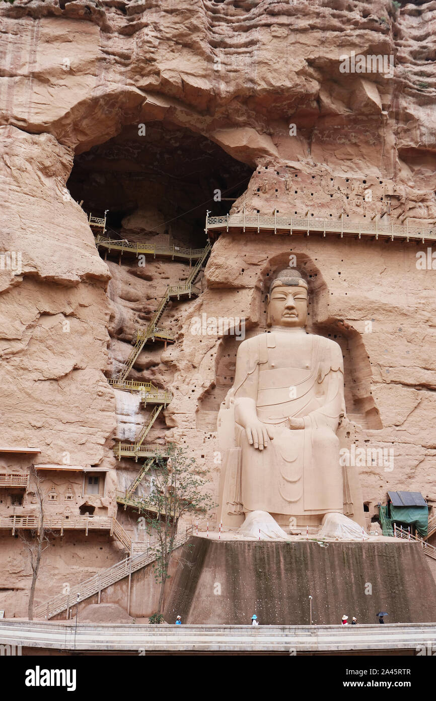 Statue de Bouddha chinois ancien à Bingling temple grotte à Lanzhou Gansu en Chine. Site du patrimoine mondial de l'UNESCO Banque D'Images