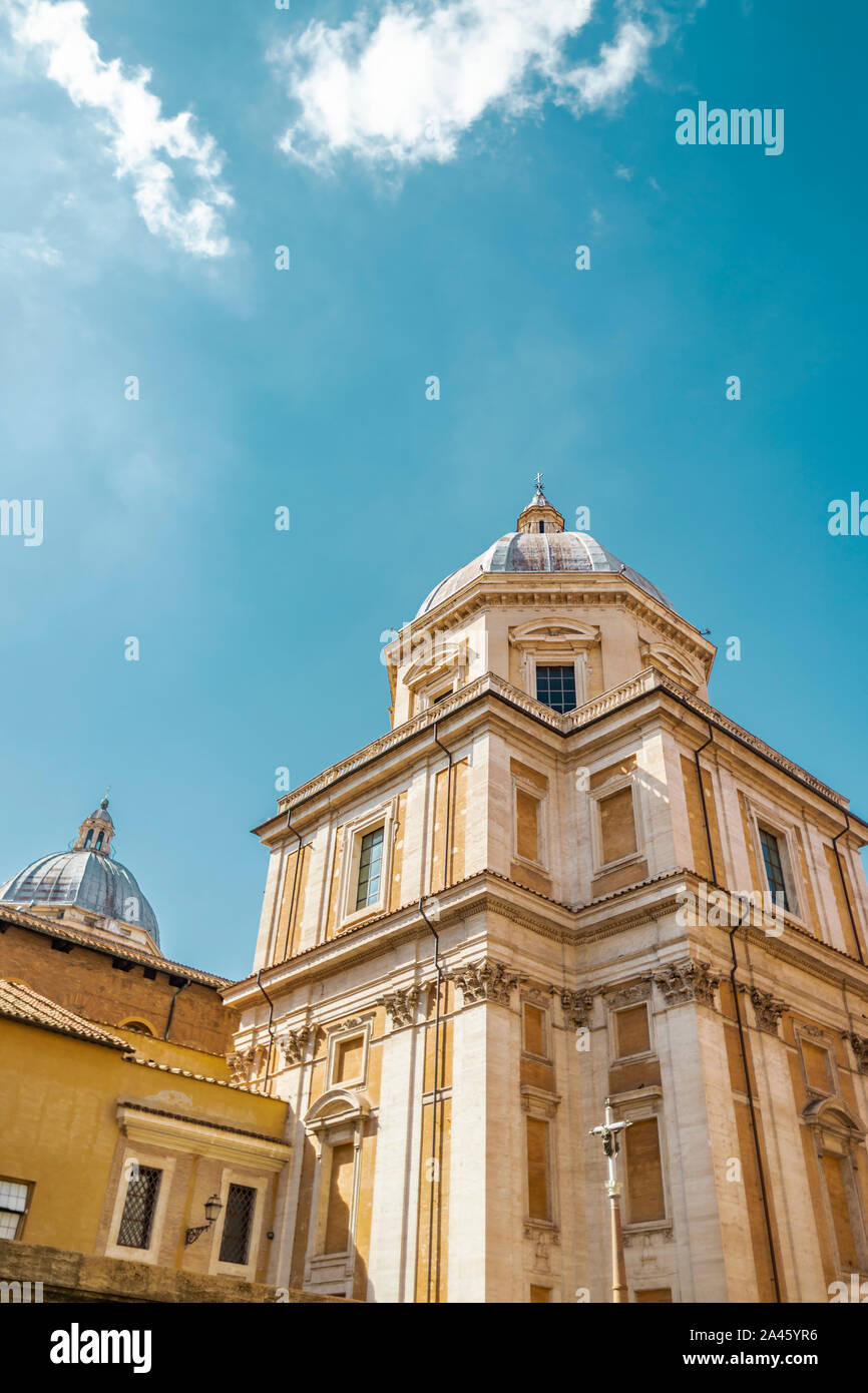 Rome, Italie - le 6 octobre 2019 : Vue de l'architecture romaine classique et traditionnelle de la Basilique de Santa Maria Maggiore. Banque D'Images
