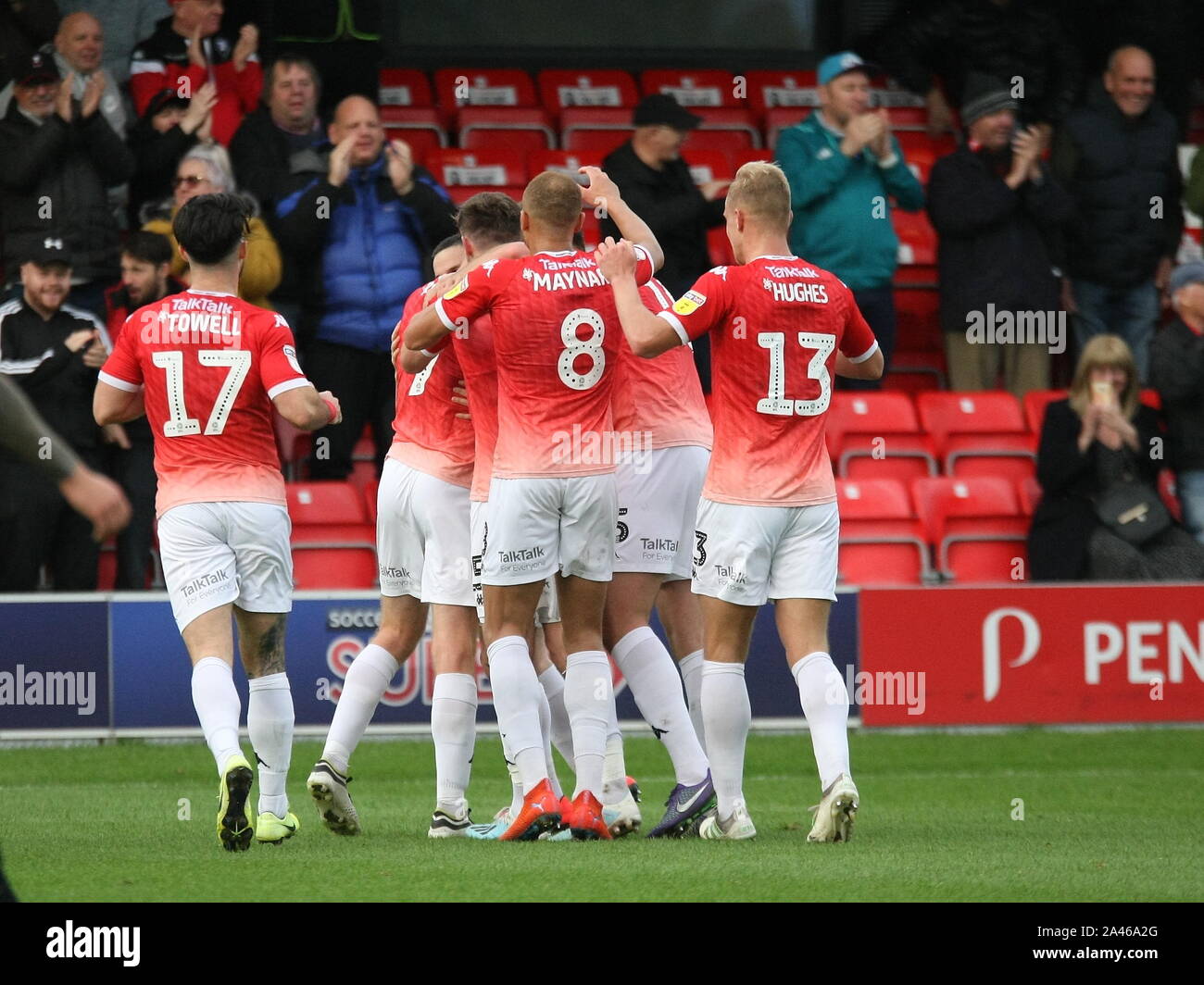 SALFORD, Angleterre 12 octobre Adam Rooney de Salford City fête son but pendant le match de Ligue 2 pari du ciel entre Salford City et Cambridge United à Moor Lane, Salford le samedi 12 octobre 2019. (Crédit : Simon Newbury | MI News) Editorial Utilisez uniquement Crédit : MI News & Sport /Alamy Live News Banque D'Images