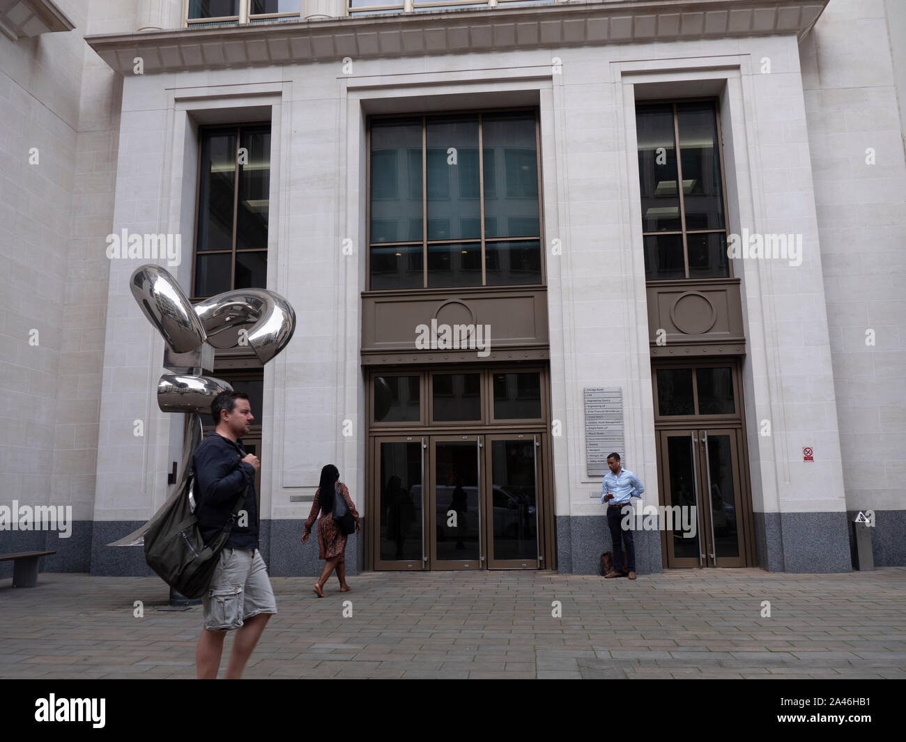 Bureaux de Chicago Booth, CVS, ingénierie conseil, Engineering UK, Erste services financiers, de portée mondiale, Investec, Knight Frank LLP, Mount street, Nasdaq, Navigant, Portigon, Sidley Austin LLP, Londres Banque D'Images