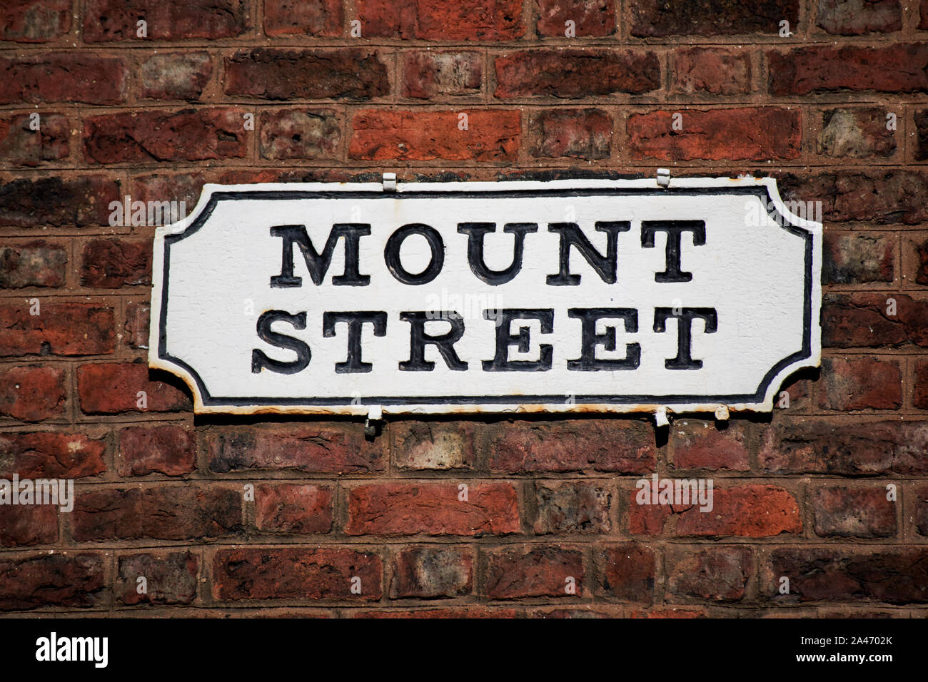 Mount Street nom de rue plaque constructeur en brique rouge géorgien de Liverpool Angleterre UK Banque D'Images