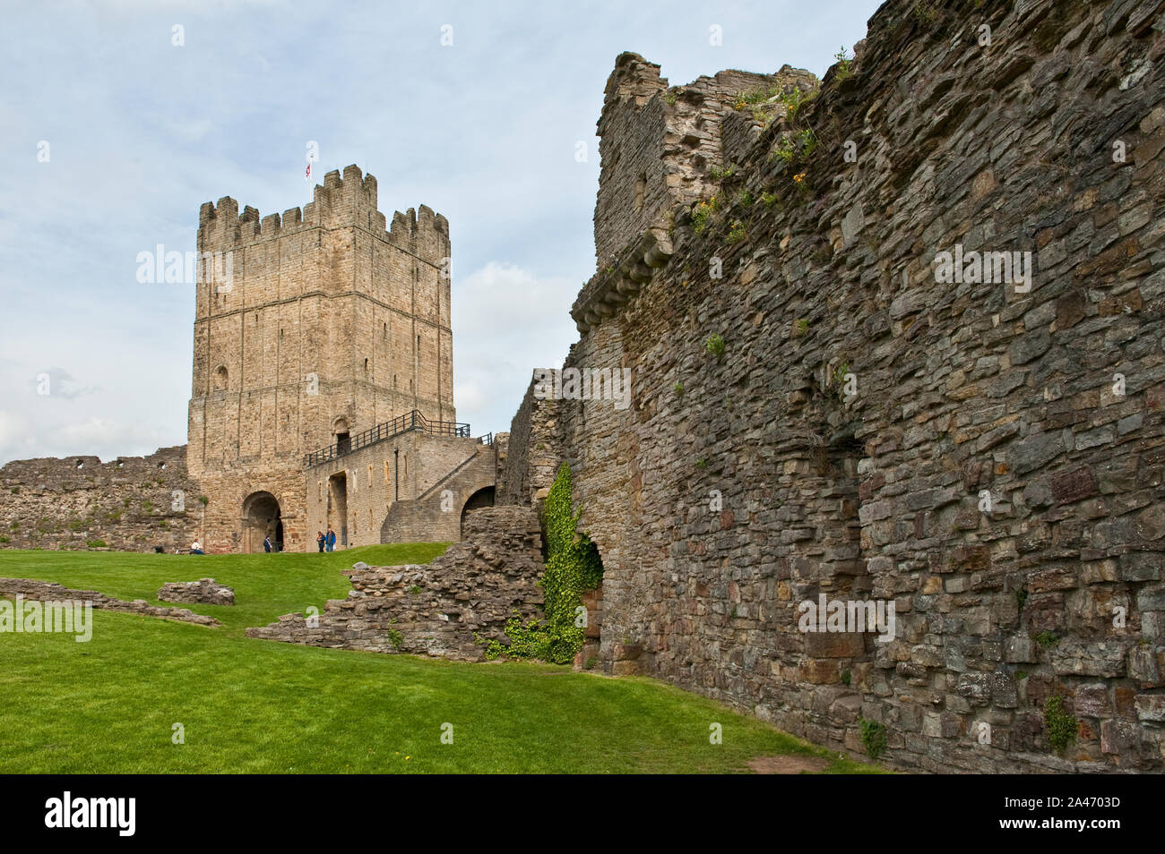 Château de Richmond et garder de gardien. North Yorkshire, Angleterre Banque D'Images