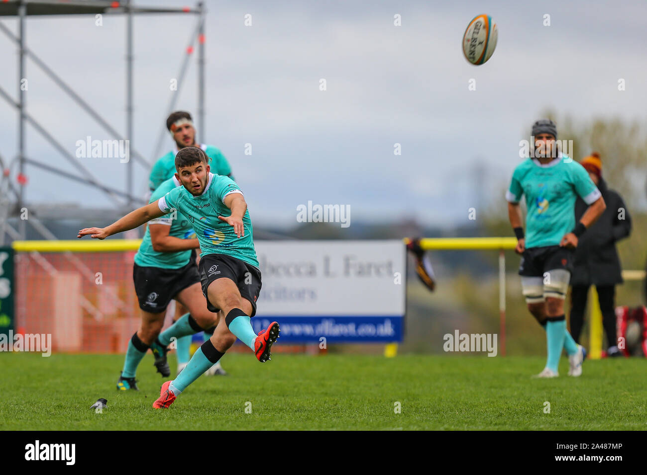 Ampthill, UK. 05 Oct, 2019. Tommy Matthews de Nottingham Rugby kicks pendant le match de championnat Greene King IPA entre Ampthill RUFC et Nottingham sur RugbyÕs Ampthill Rugby Championship avant première à Boston Woburn, Parc St, Ampthill, Bedford MK45 2HX, United Kingdom le 12 octobre 2019. Photo par David Horn. Credit : premier Media Images/Alamy Live News Banque D'Images