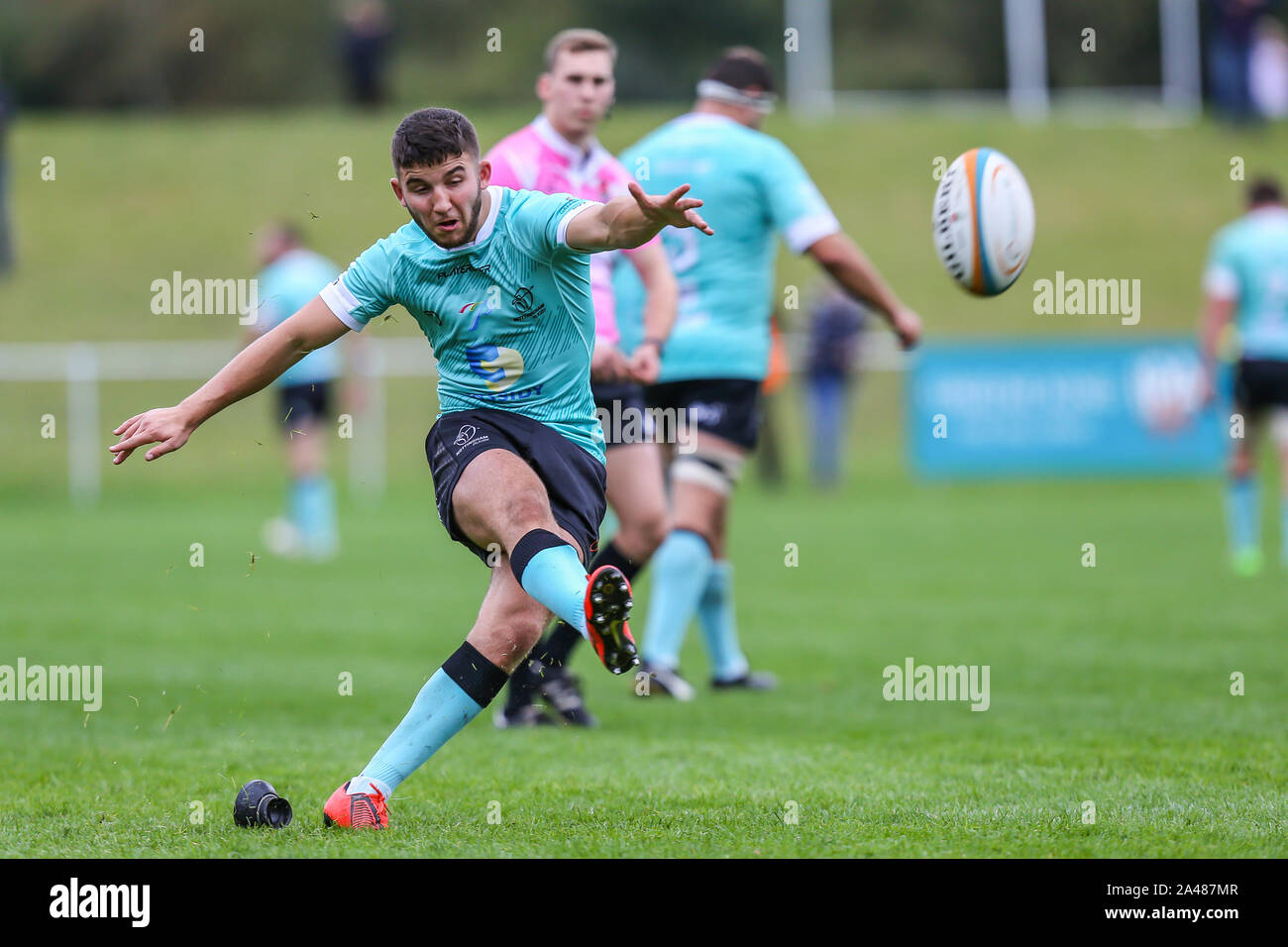 Ampthill, UK. 05 Oct, 2019. Tommy Matthews de Nottingham Rugby kicks pendant le match de championnat Greene King IPA entre Ampthill RUFC et Nottingham sur RugbyÕs Ampthill Rugby Championship avant première à Boston Woburn, Parc St, Ampthill, Bedford MK45 2HX, United Kingdom le 12 octobre 2019. Photo par David Horn. Credit : premier Media Images/Alamy Live News Banque D'Images