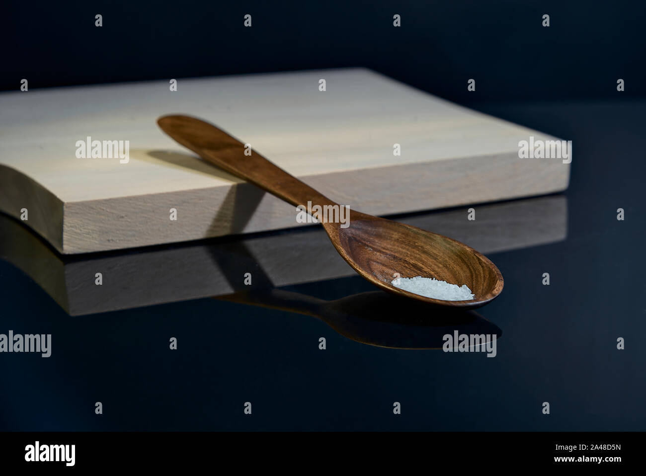 En sel cuillère en bois Banque D'Images