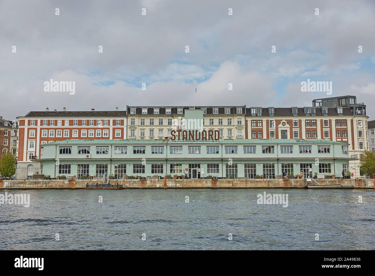Copenhague, Danemark - 16 septembre 2017 : un restaurant 'Standard' complexes sur l'Havnegade. Construction standard (1937) est un ancien custom house et FERR Banque D'Images