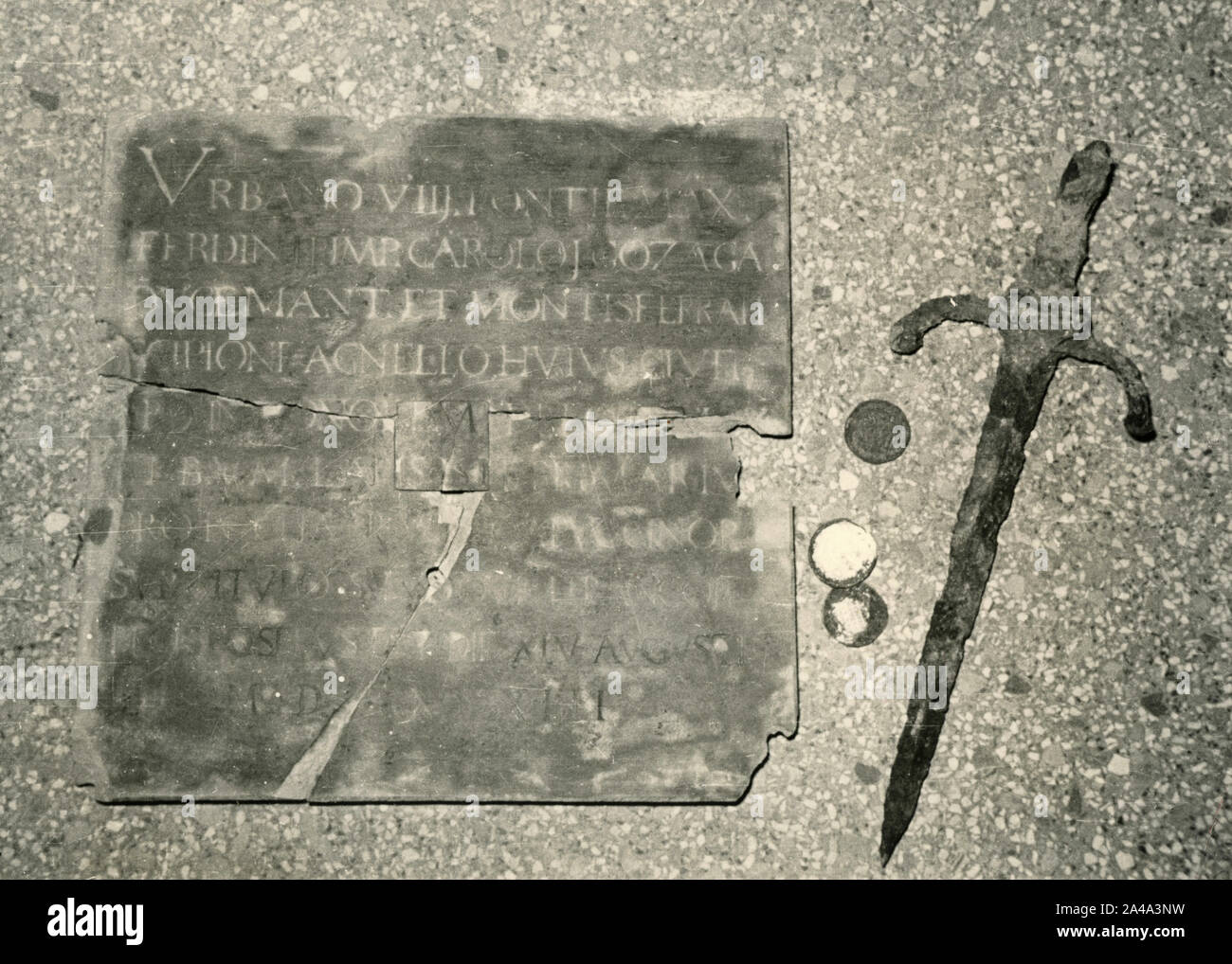 Le Pape Urbain VIII avec inscription des crédits et d'épée, 1930 Banque D'Images
