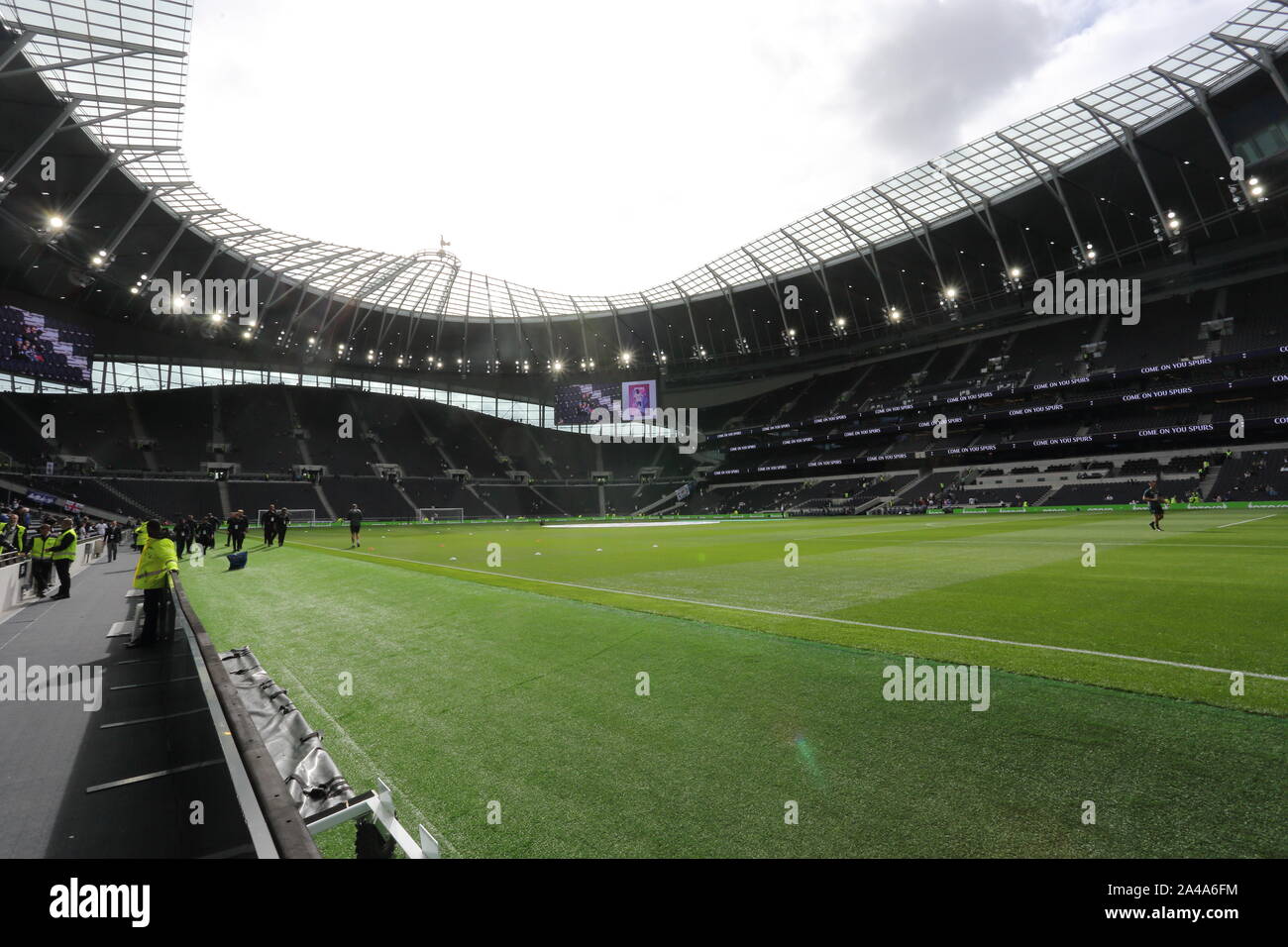 Tottenham, London, UK. Septembre 28th, 2019. Une vue générale à l'intérieur du stade de Tottenham Hotspur Tottenham Hostpur, accueil de FC. Banque D'Images