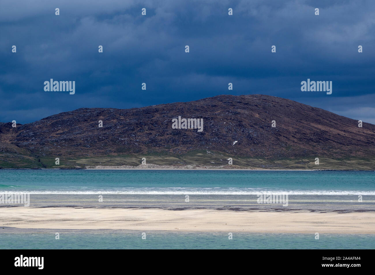 Seilebost beach dans le cadre d'un ciel d'orage, Isle of Harris, Hébrides, Ecosse, Royaume-Uni Banque D'Images