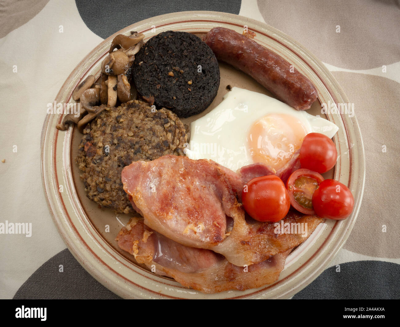 Petit-déjeuner écossais avec boudin noir et haggis Banque D'Images