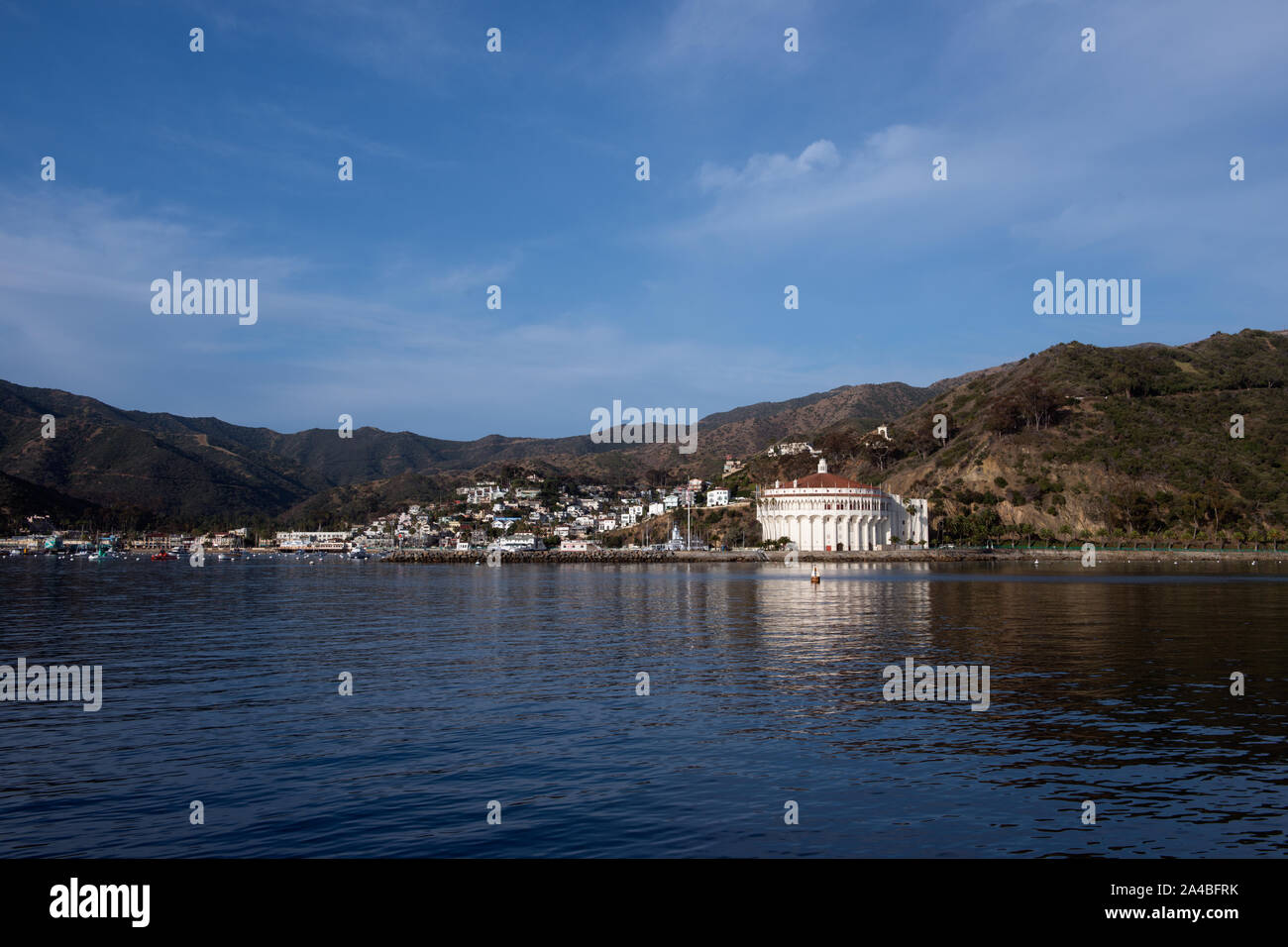 Le Casino de Catalina, construit sur le site anciennement connu sous le nom de pain de Point sur l'île de Catalina, au large de la côte de Californie Banque D'Images