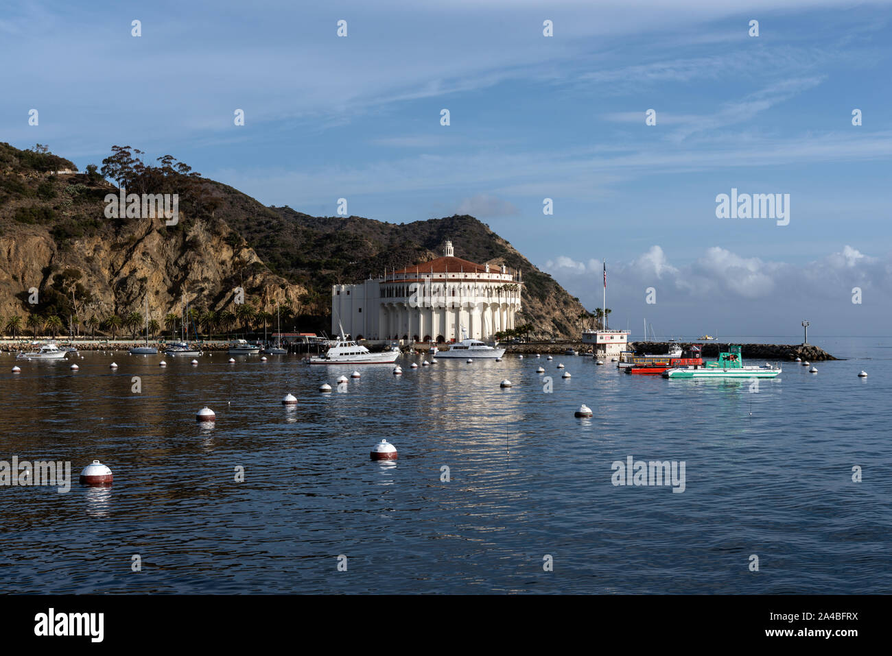 Le Casino de Catalina, construit sur le site anciennement connu sous le nom de pain de Point sur l'île de Catalina, au large de la côte de Californie Banque D'Images