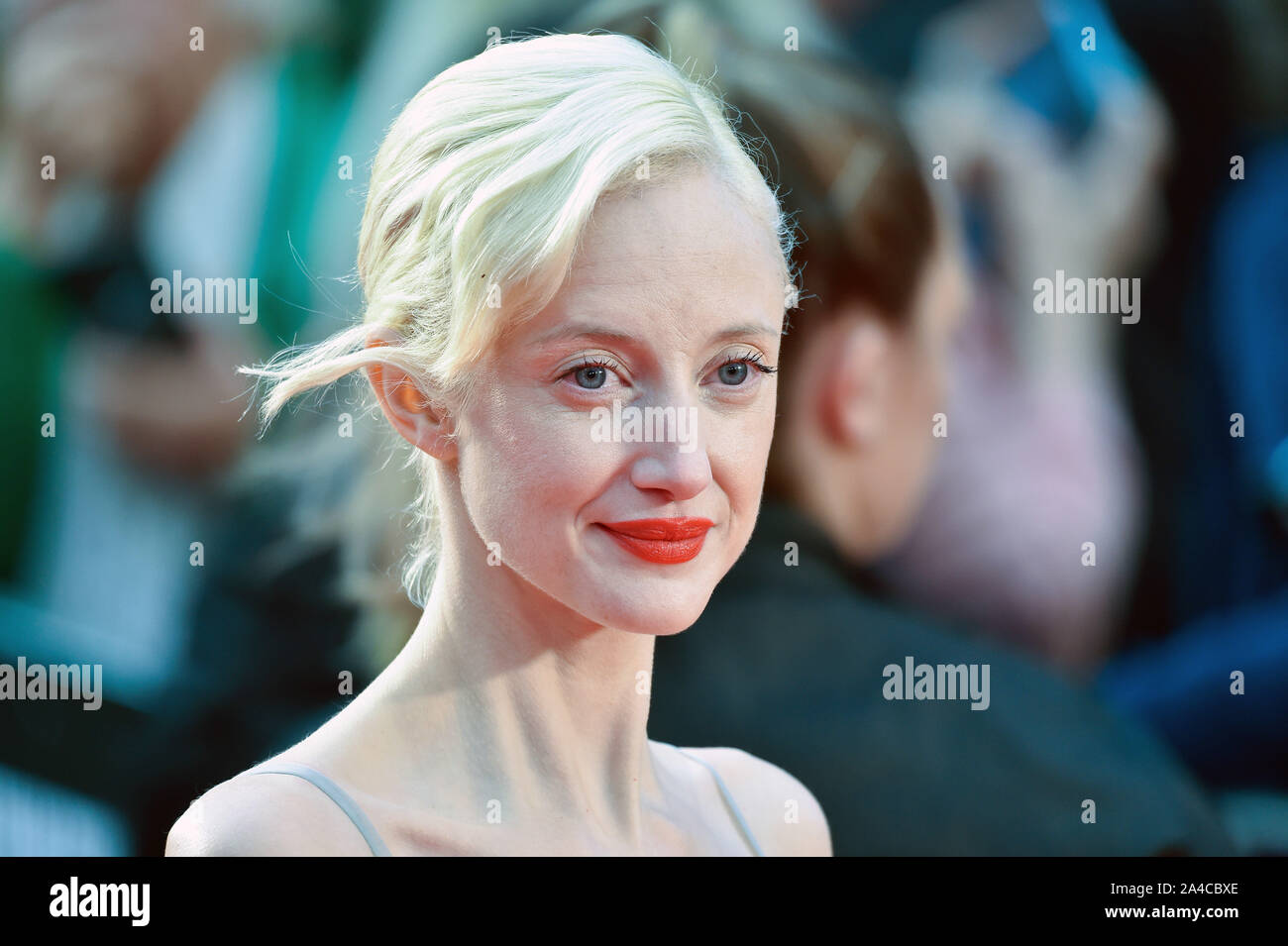 Londres, Royaume-Uni. 13 Oct, 2019. Andrea Riseborough assiste au gala de clôture de nuit "l'Irlandais" première internationale au cours de la 63e BFI London Film Festival à l'odéon luxe à Londres. Credit : SOPA/Alamy Images Limited Live News Banque D'Images