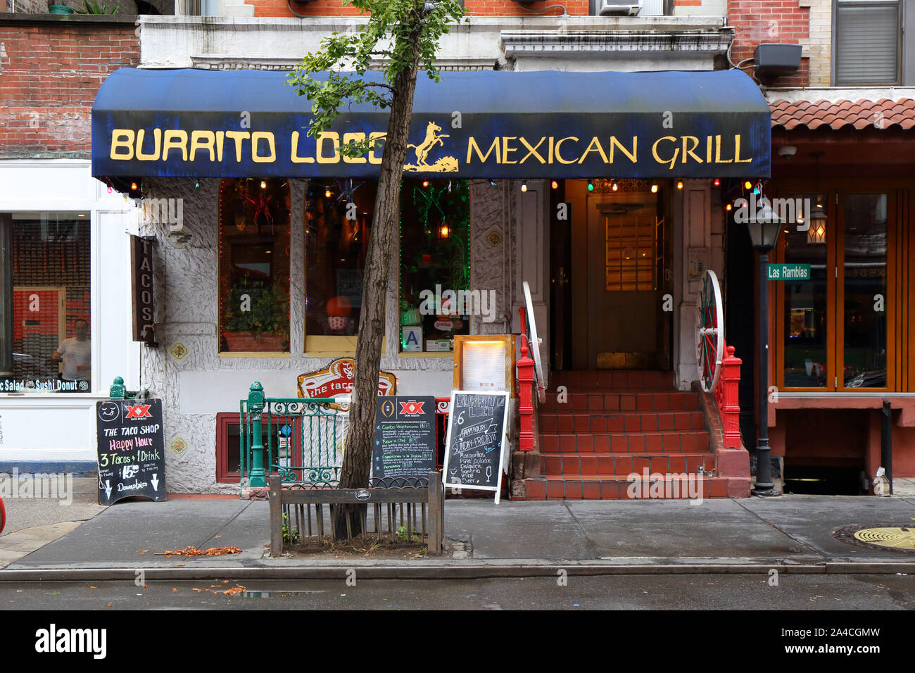 Burrito Loco, 166 West 4th Street, New York, NY. devanture extérieure d'un restaurant mexicain dans le quartier de Greenwich Village de Manhattan. Banque D'Images