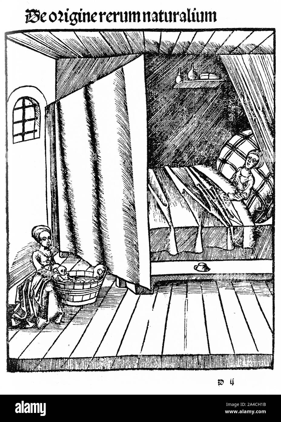 Gravure sur bois d'un bébé étant donné son premier bain dans une baignoire en bois pendant que la mère se remet à la chambre d'accouchement. Margarita Philosophica de (La Perle philosophique) par Gregor Reisch, 1517. Banque D'Images