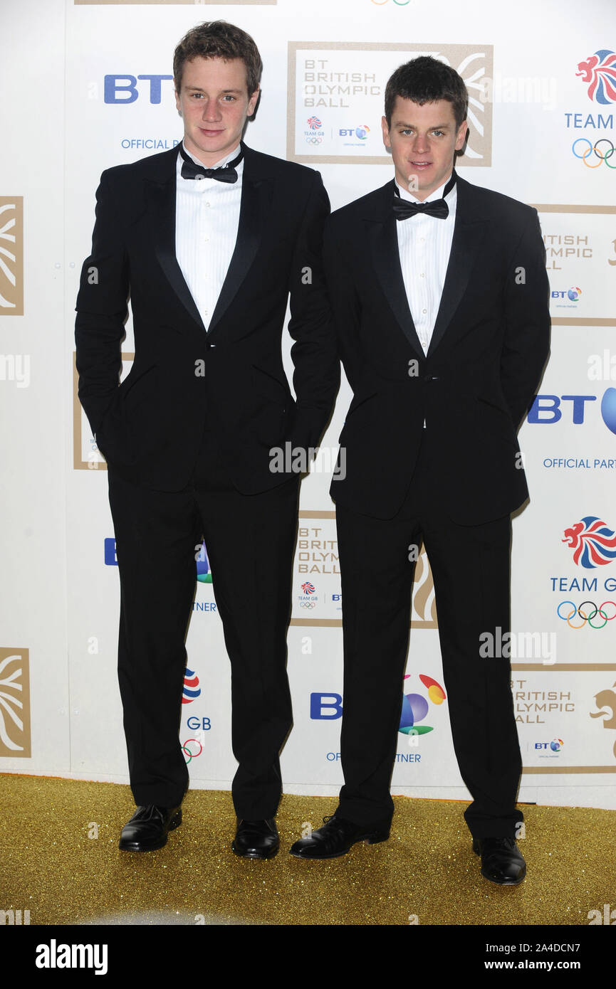 La photo doit être crédité ©Kate Green/Alpha Press 076601 30/11/2012 Brownlee Alistair et Jonathan Brownlee British Olympic Ball 2012 Grosvenor Hotel London Banque D'Images