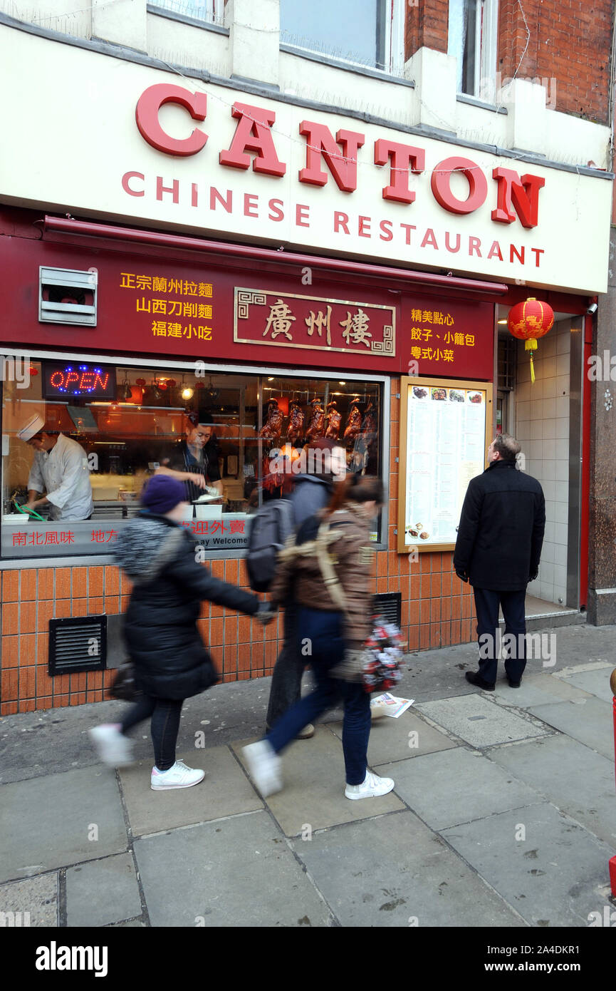 La photo doit être crédité ©Kate Green/Alpha Press 076006 07/02/2013 Chinatown à Soho, West End de Londres quelques jours avant de commencer les célébrations pour le Nouvel An chinois, l'année du serpent. Banque D'Images