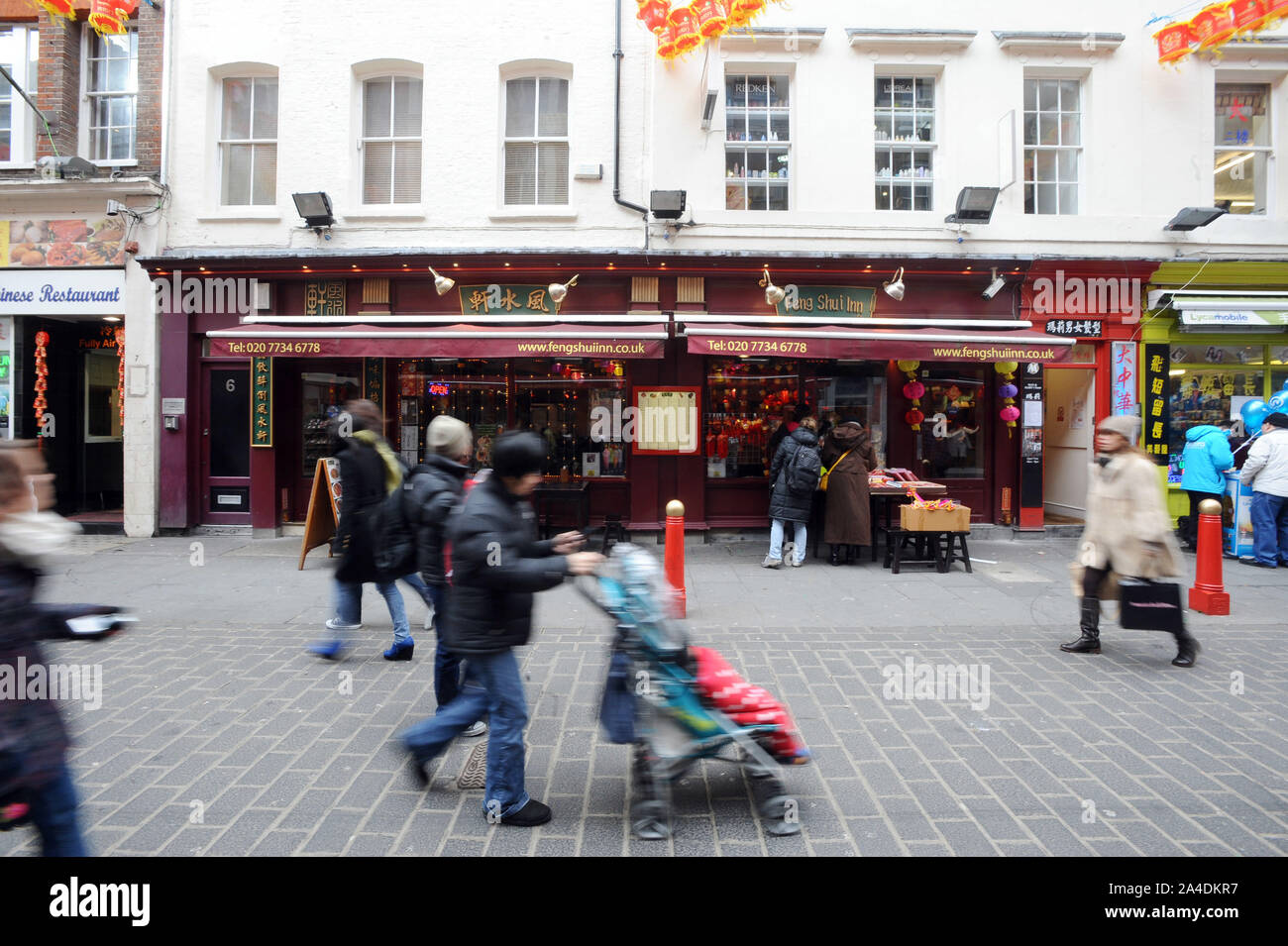 La photo doit être crédité ©Kate Green/Alpha Press 076006 07/02/2013 Chinatown à Soho, West End de Londres quelques jours avant de commencer les célébrations pour le Nouvel An chinois, l'année du serpent. Banque D'Images