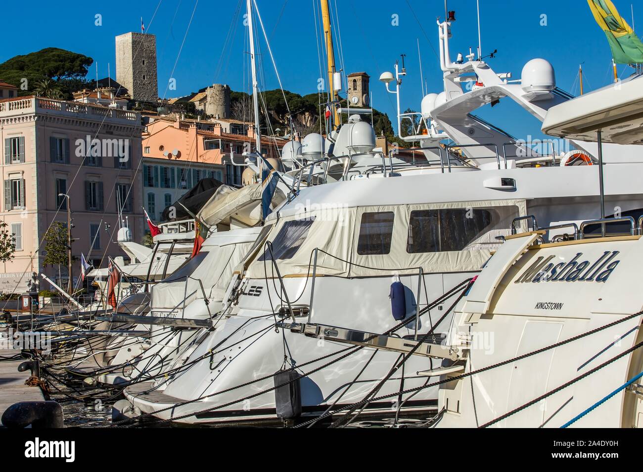 PORT DE CANNES, (06) ALPES MARITIMES, RÉGION SUD Banque D'Images