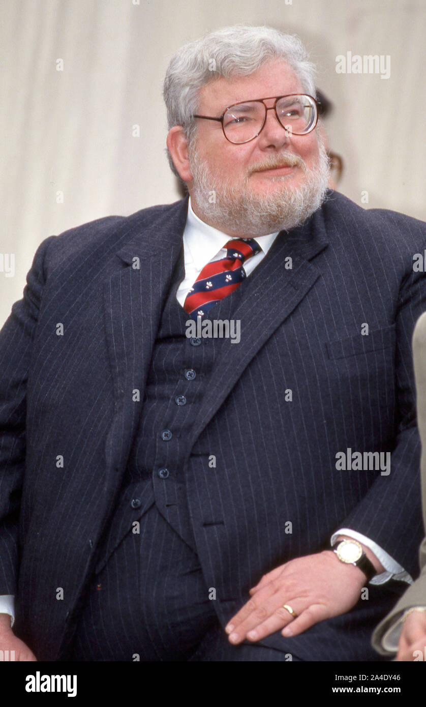 La photo doit être crédité ©Presse Alpha 013359 23/04/1993 Richard Griffiths lors d'un photocall pour séries télé dans le rouge à Londres Banque D'Images