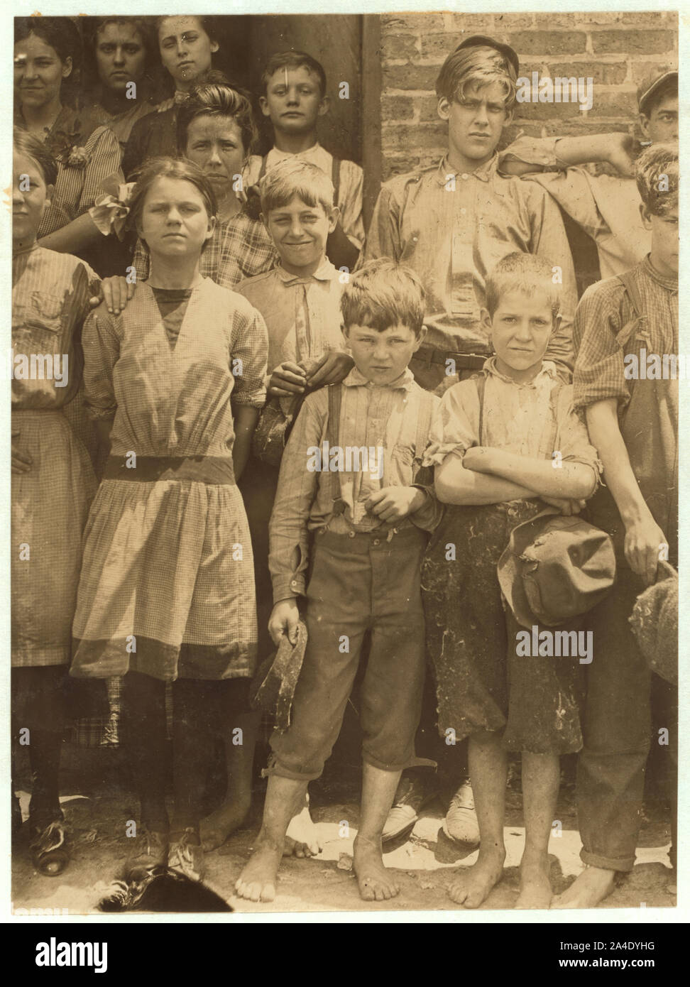 Le plus petit garçon est un garçon de la bande, dans l'ordre suivant est un mâle rouge. La plus petite fille est un spinner. Travailler dans des cowpers [c.-à-d'Cowpen Banque D'Images