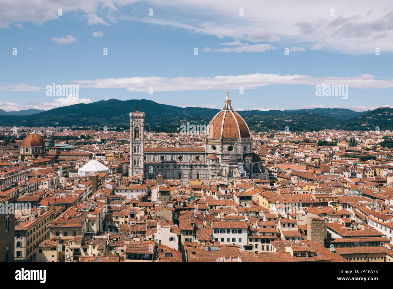 Vue Aérienne Vue panoramique de la vieille ville de Florence et Cattedrale di Santa Maria del Fiore (Cathédrale de Sainte Marie de la fleur) du Palazzo Vecchio Banque D'Images