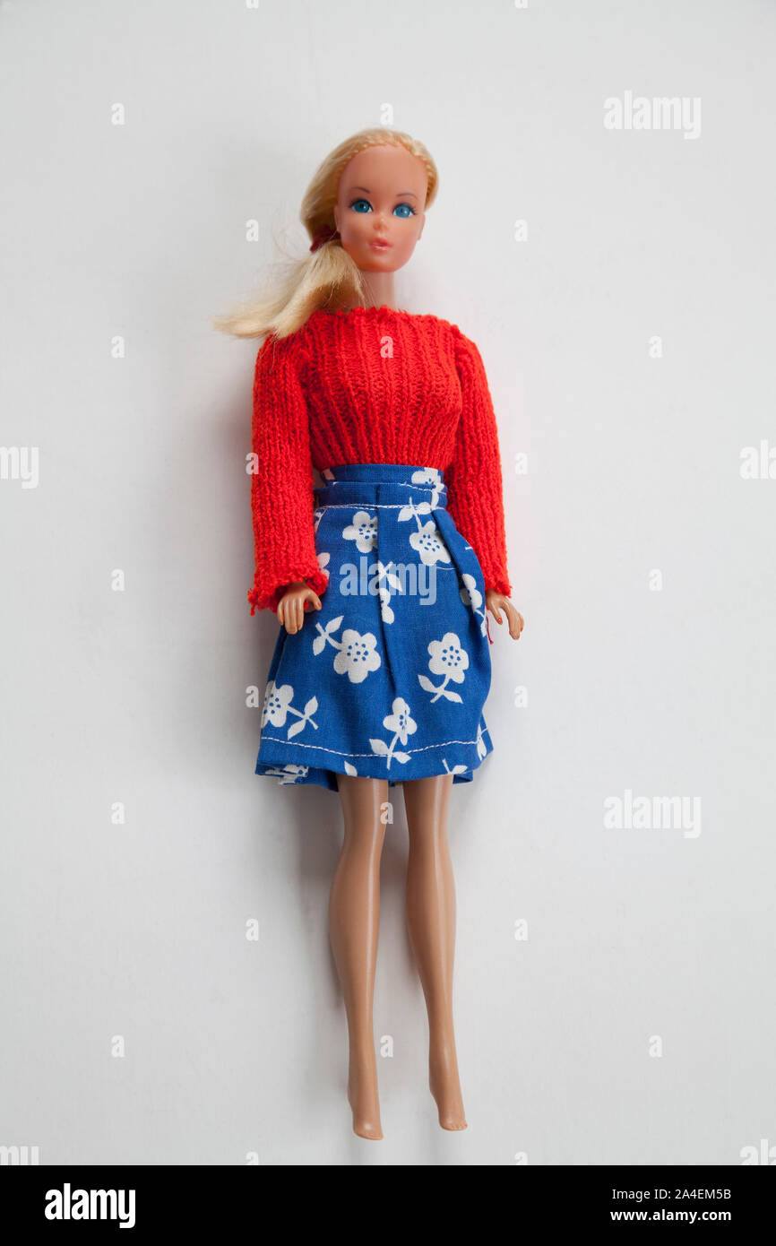 La poupée Barbie de la mode en 1960 Photo Stock - Alamy