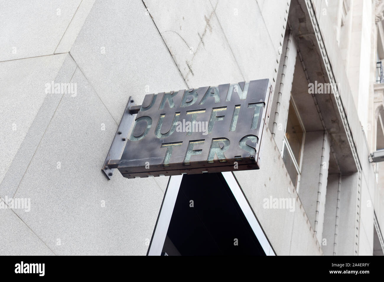 Logo signe d'Urban Outfitters, Londres, Angleterre Banque D'Images