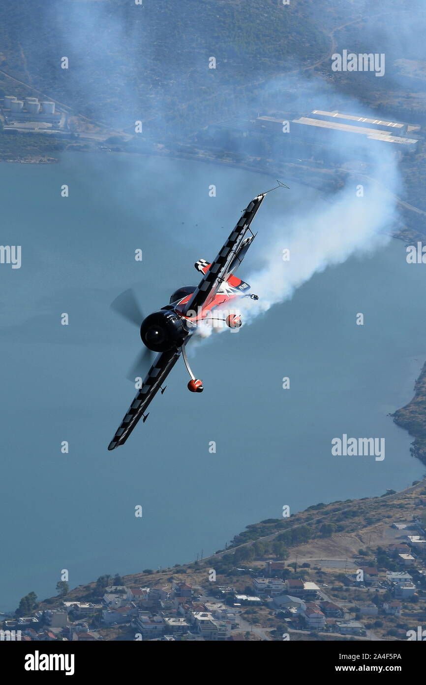 Affichage de voltige, Sukhoi Su-26MX d'aéronefs exploités par 'DNÉERLANDAIS RUSH'. Banque D'Images