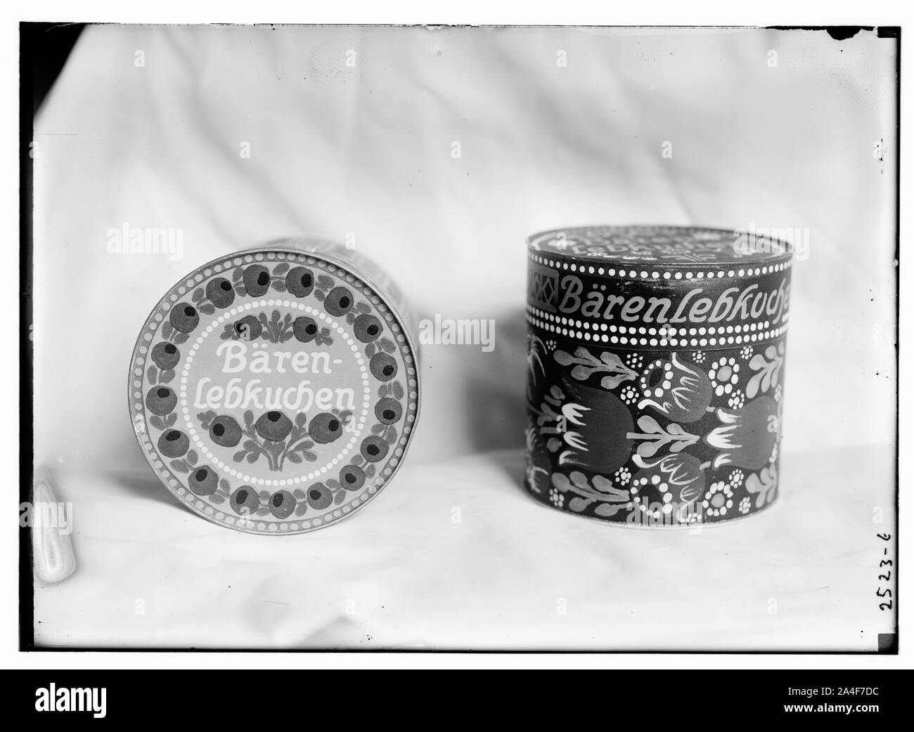 Boîtes de lebkuchen (cookies), probablement fabriqué par la société Baren-Schmidt allemand Banque D'Images