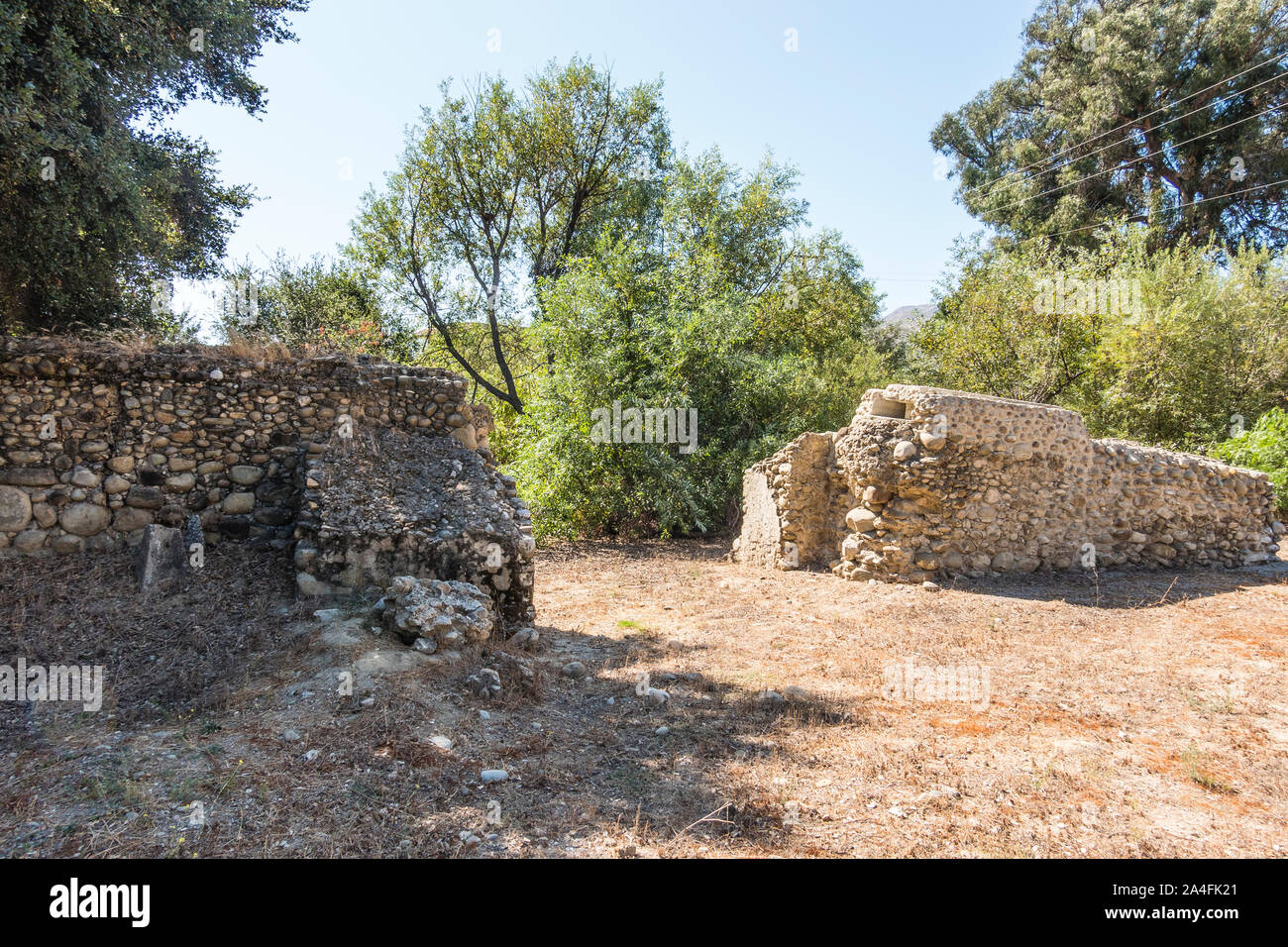 Le reste de la partie de l'aqueduc de la Mission San Buenaventura, un 7-mile de long que l'eau du système livré de San Antonio Creek. Banque D'Images