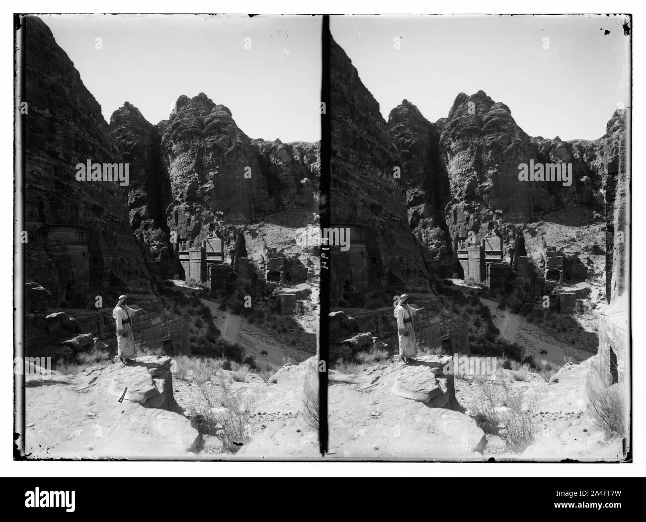 La Cisjordanie. Petra. Tombes nabatéennes en bas Sik. Banque D'Images