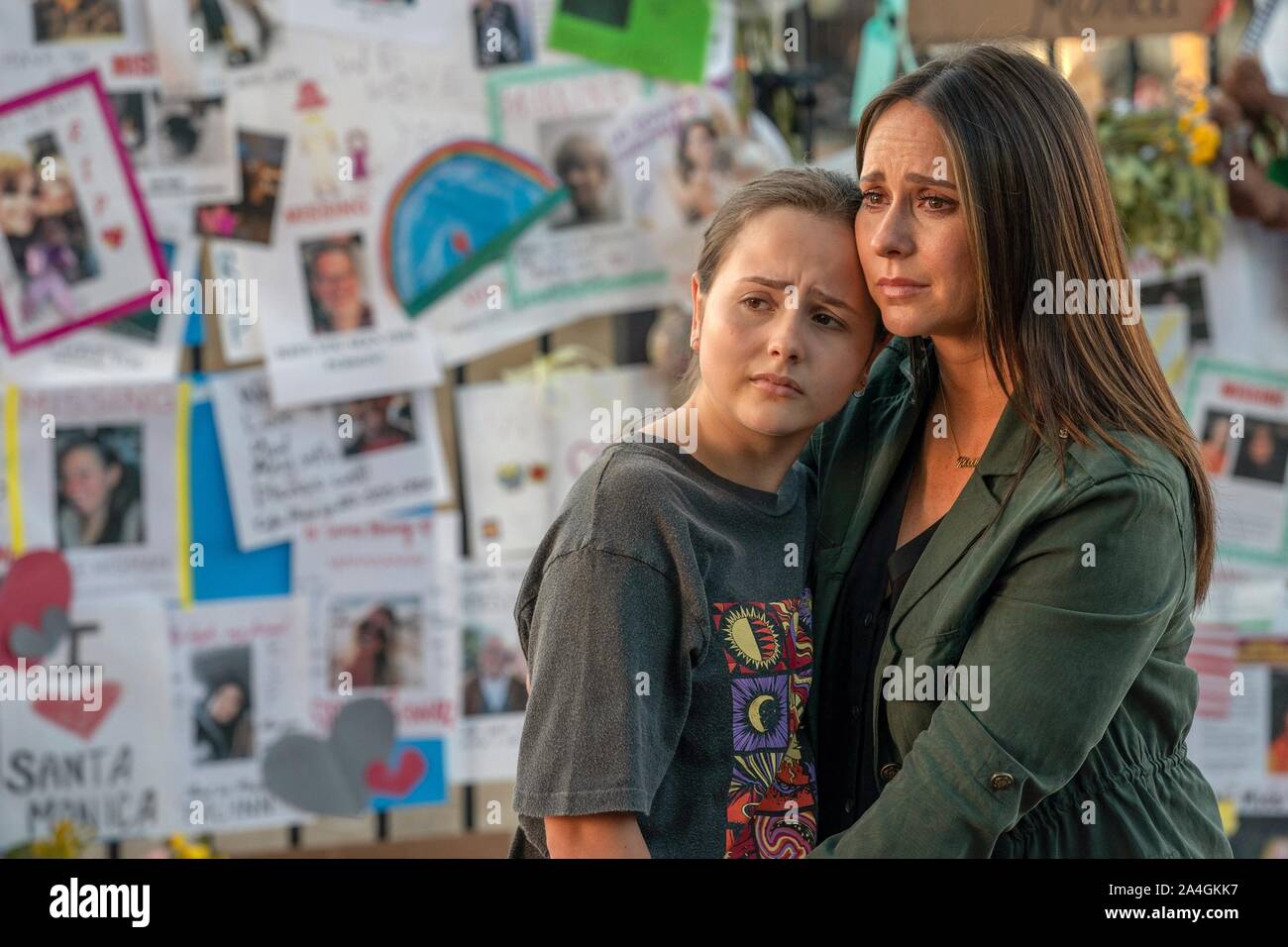 9-1-1, (alias 911), de la gauche : Ava Acres, Jennifer Love Hewitt,  'Searchers" (Saison 3, épisode 303, diffusé, le 7 octobre, 2019). photo :  Jack Zeman / ©Fox / Courtesy Everett Collection Photo Stock - Alamy