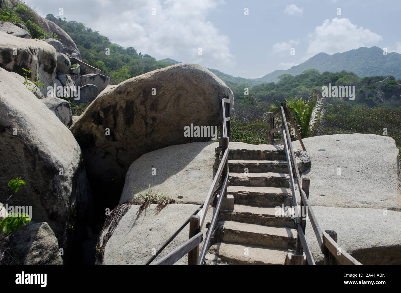 Paysage rocheux dans le Parc National Tayrona, une zone protégée située dans Magdalena Ministère de la côte caraïbe de Colombie Banque D'Images