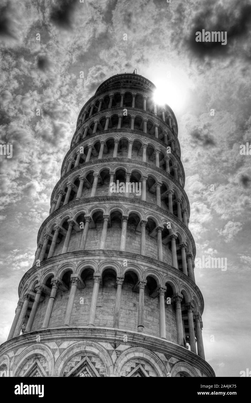 Italie, Toscane, Pise, la tour penchée sur la Piazza dei Miracoli Banque D'Images