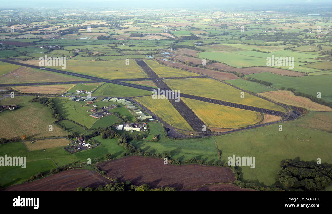 Vue aérienne de l'aérodrome de l'Aérodrome Sleap, Shropshire, Angleterre Banque D'Images