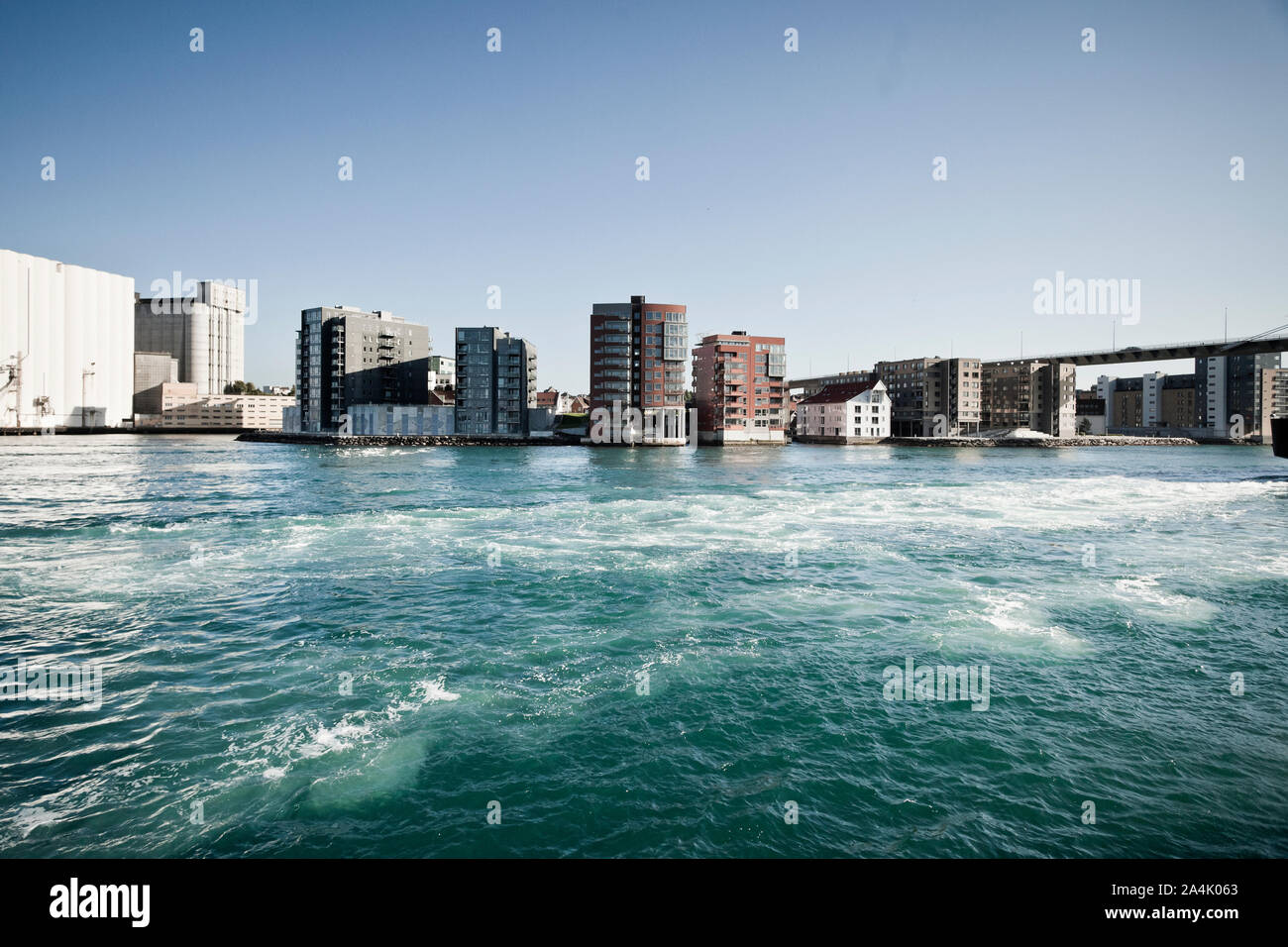 La Scandinavie, la Norvège, Rogaland, Stavanger : La station balnéaire de Stavangers Straumsteinsundet à proximité du port de ferry et Stavanger Bybru. Banque D'Images La Scandinavie, la Norvège, Rogaland, Stavanger : La station balnéaire de Stavangers Straumsteinsundet à proximité du port de ferry et Stavanger Bybru. Banque D'Images