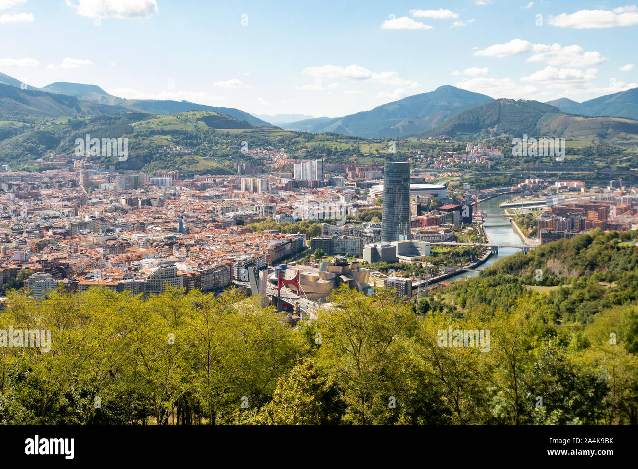 Vue sur Bilbao du Mont Artxanda opinion - accessible par le Funiculaire Artxanda, Bilbao, Pays Basque, Espagne, Europe Banque D'Images