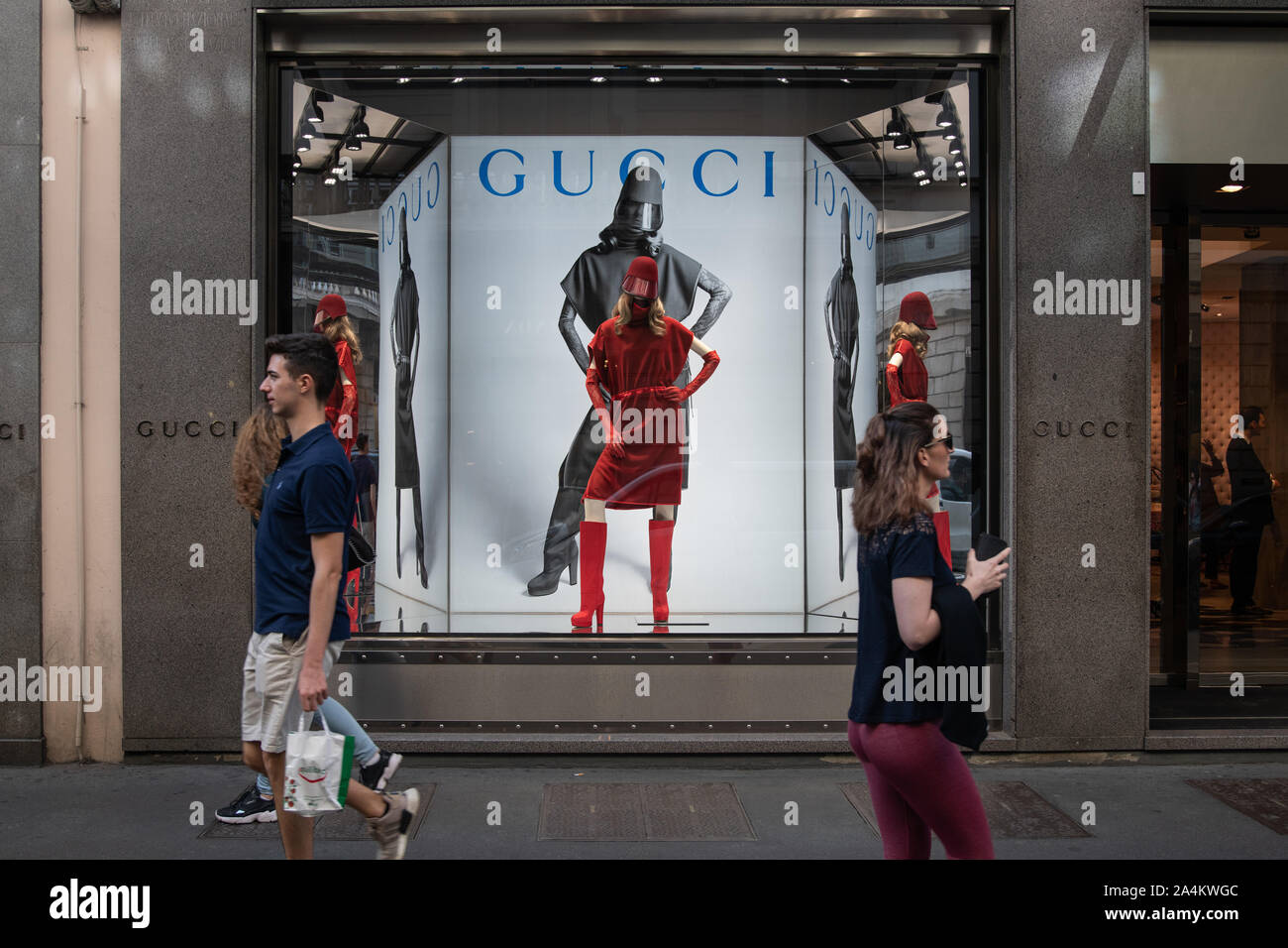 Gucci store Banque de photographies et d'images à haute résolution - Page 5  - Alamy