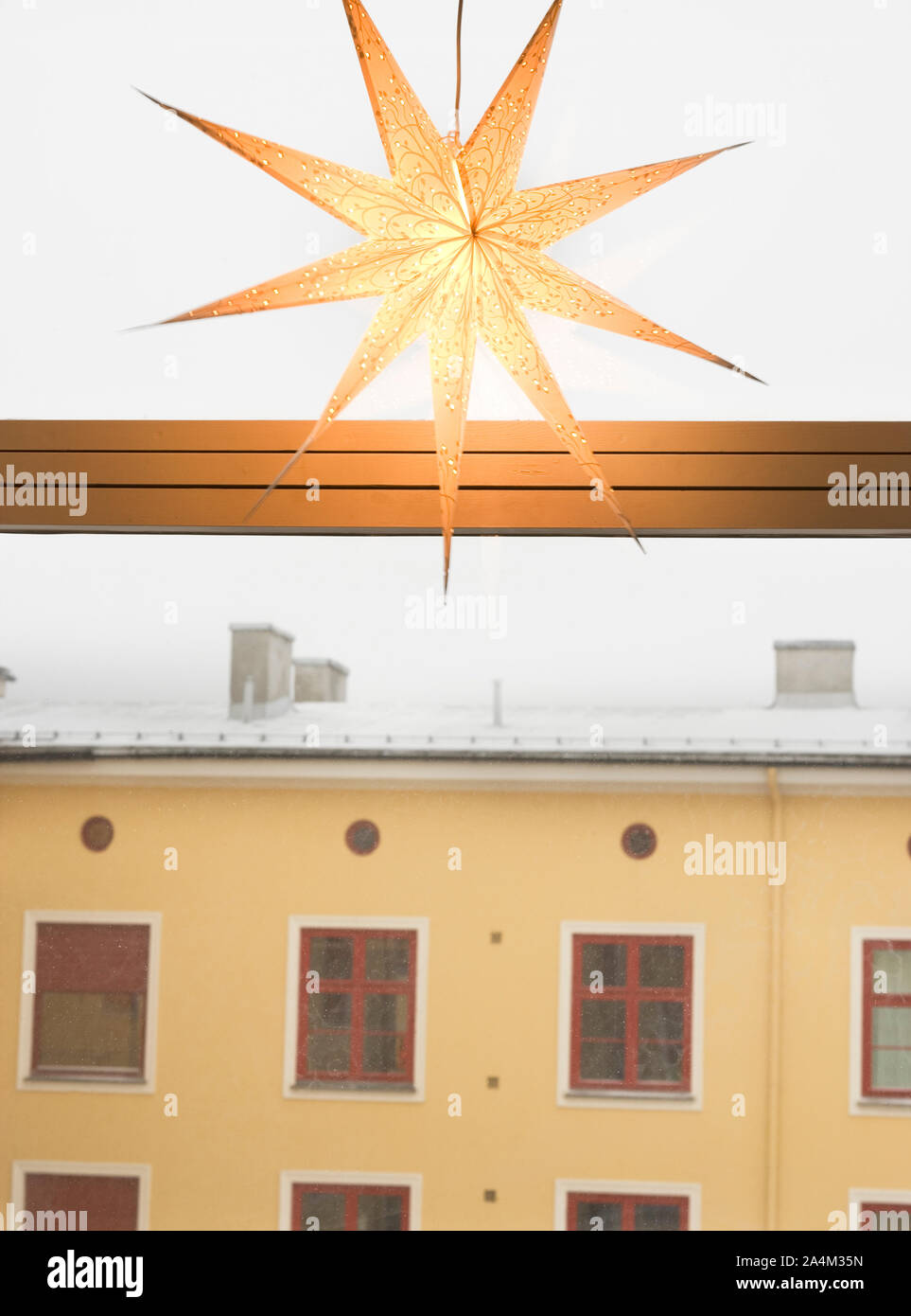 Star dans une fenêtre à Oslo Banque D'Images