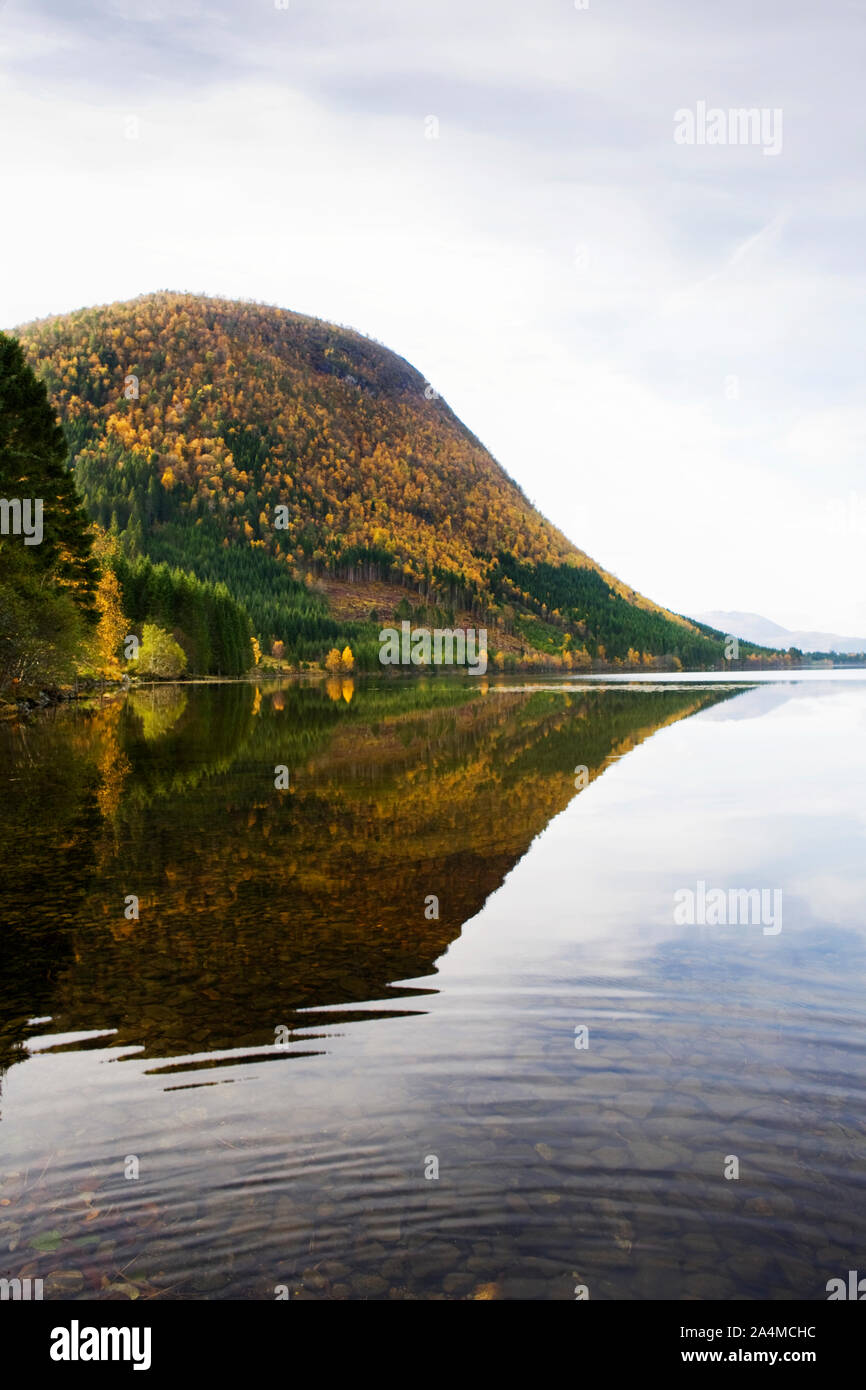 Rotevatnet lake à Volda en Norvège Banque D'Images