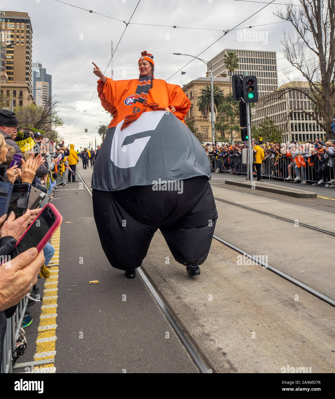 La Ligue de football australien AFL 2019 Grand Parade finale plus de Western Sydney GWS Giants Tigres Richmond Melbourne Victoria en Australie. Banque D'Images