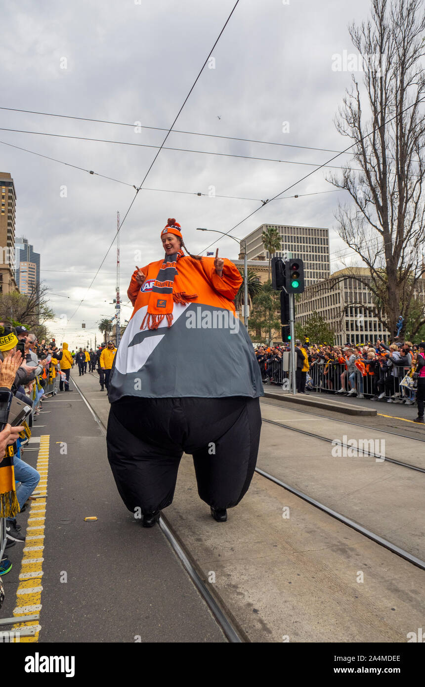 La Ligue de football australien AFL 2019 Grand Parade finale plus de Western Sydney GWS Giants Tigres Richmond Melbourne Victoria en Australie. Banque D'Images