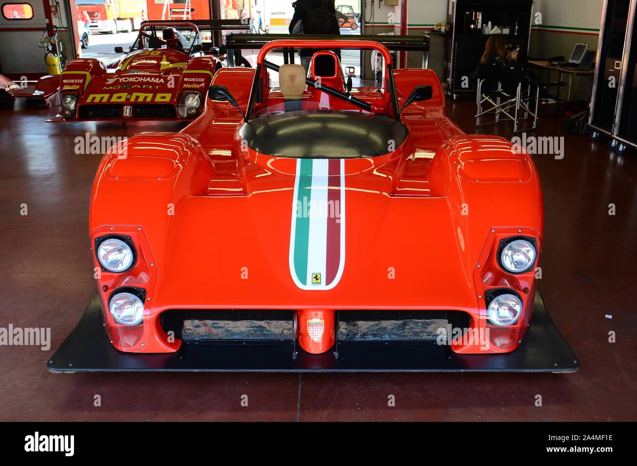 MUGELLO, elle, octobre 2017 : Ferrari 333SP historique au circuit du Mugello au cours de Finali Mondiali Ferrari 2017 Italie. Banque D'Images