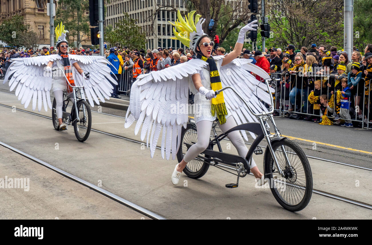 La Ligue de football australien AFL 2019 Grand Parade finale plus de Western Sydney GWS Giants Tigres Richmond Melbourne Victoria en Australie. Banque D'Images