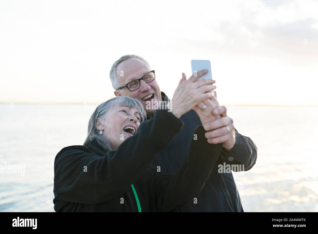 Couple en mer Banque D'Images