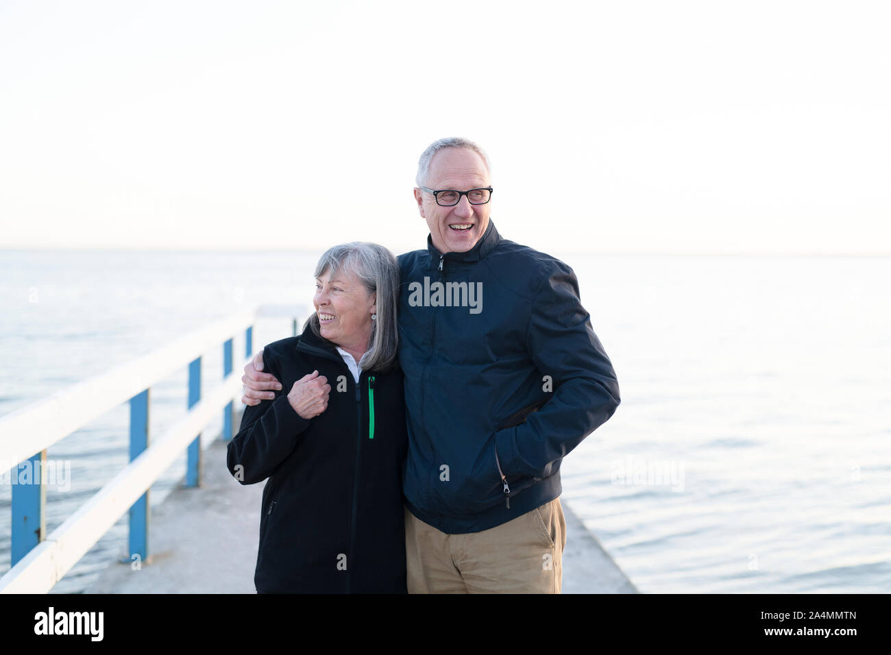 Couple en mer Banque D'Images